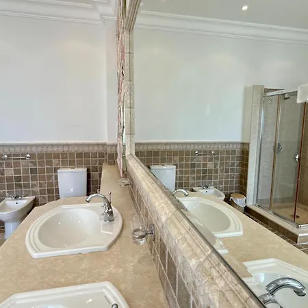 Villa Belinha - Pinheiros Altos *