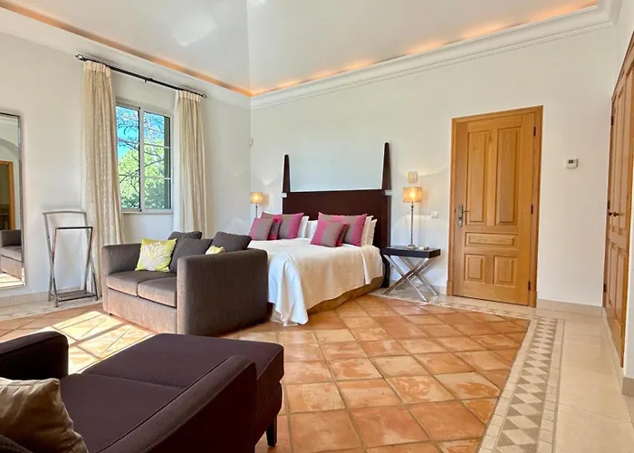 Belinha - Pinheiros Altos Villa Ludo