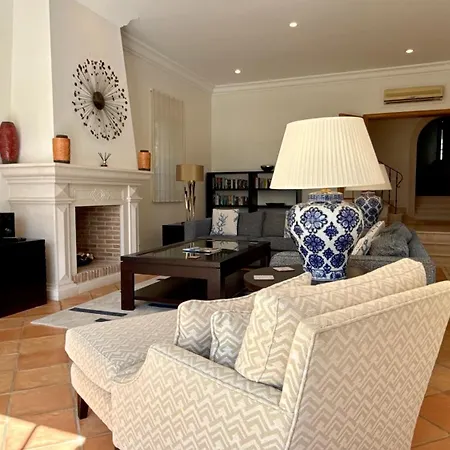 Belinha - Pinheiros Altos *